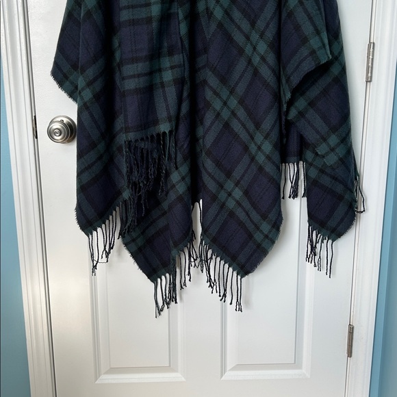 Goodthreads Fringe Ruanna Wrap Plaid | Plaid Fringe Wrap | Fringe Shawl - Picture 6 of 7